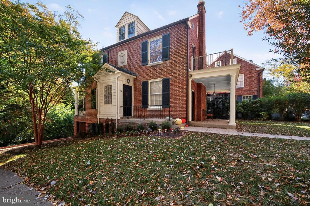 6709 Melville Pl, CHEVY CHASE