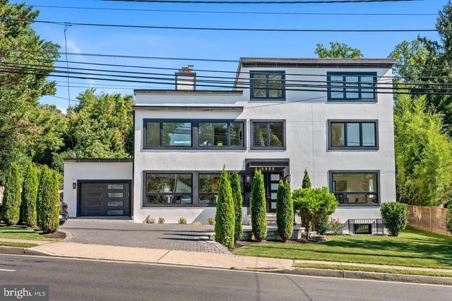 5805 Massachusetts Ave, Bethesda