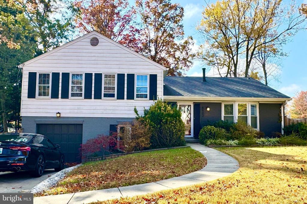 8802 Stonehaven Ct, ROCKVILLE