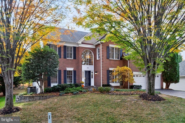 115 Fox Trail Ter, North Potomac