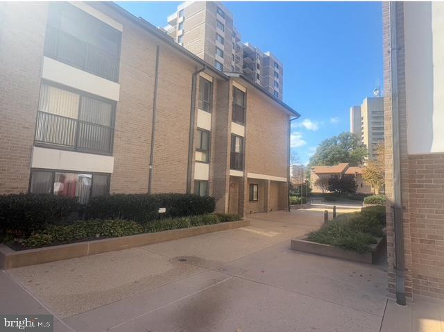 150 Monroe St #150-30, Rockville