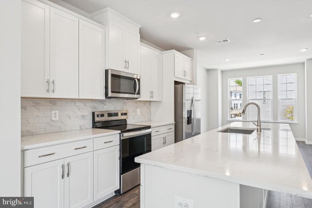 26422 Sir Jamie Ter, Damascus