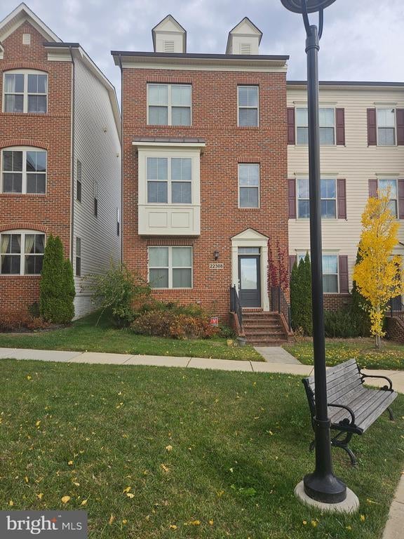 22308 Sweet Pepperbush Aly, Clarksburg