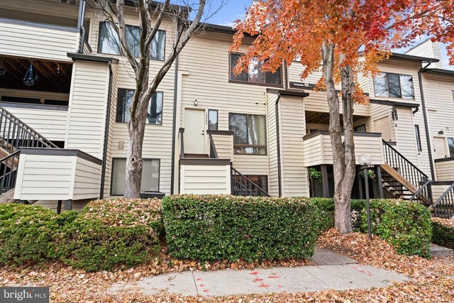 18422 Bishopstone Ct #313, Montgomery Village