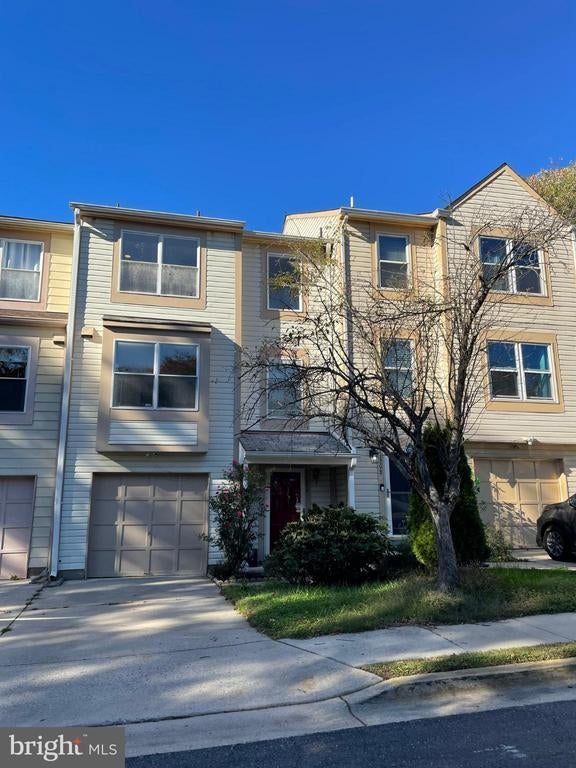 11206 White Barn Ct, Gaithersburg