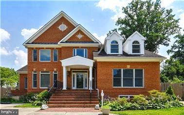 5704 Maiden Ln, Bethesda