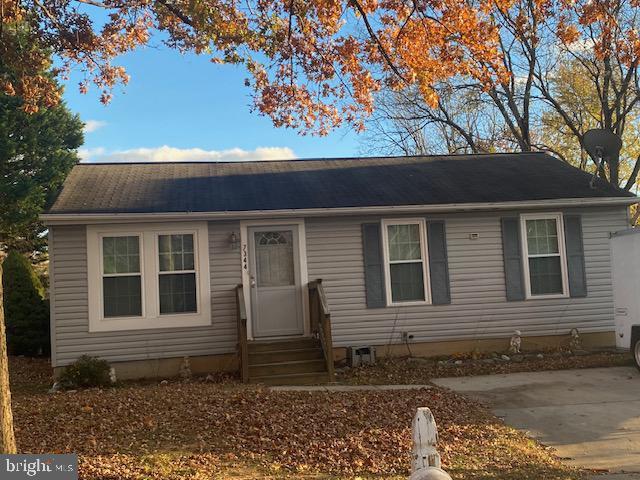 7344 Brenish Dr, Gaithersburg