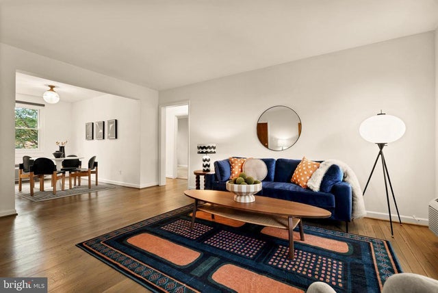 4818 Chevy Chase Dr #303, Chevy Chase