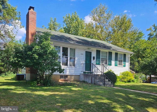 6401 Stoneham Rd, Bethesda