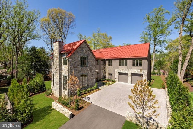 7027 Longwood Dr, Bethesda