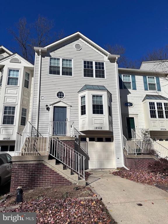 18502 Clovercrest Cir, Olney