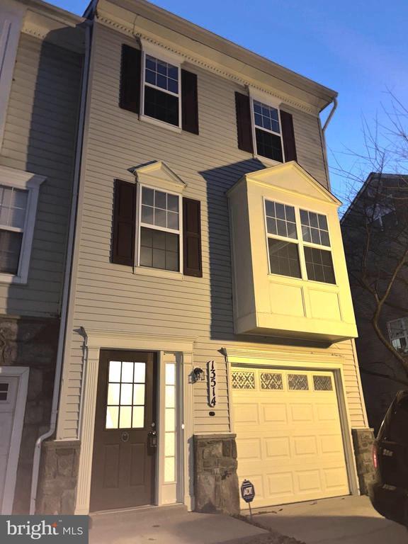 13514 Champions Way, Germantown