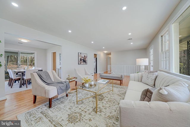 7204 Robin Hood Dr, Upper Marlboro