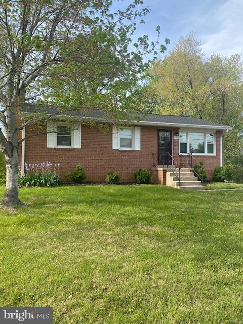 9009 Susan Ln, Clinton