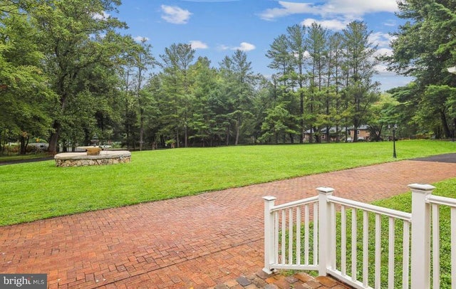 11701 Locust Dale Ct, Bowie