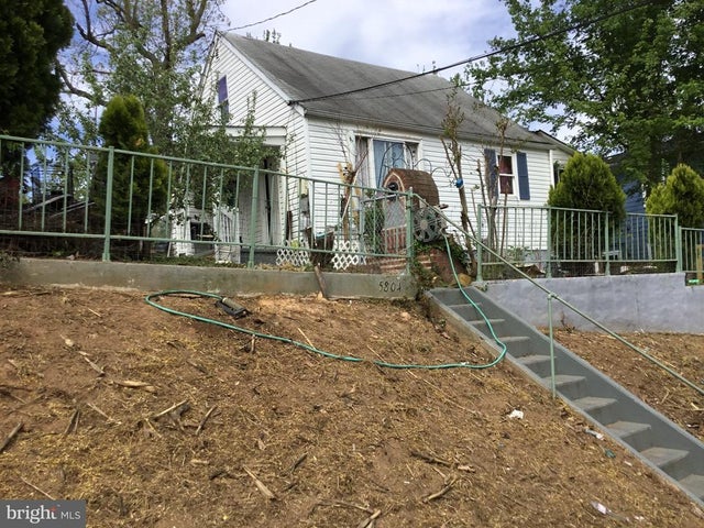 5804 63rd Pl, Riverdale