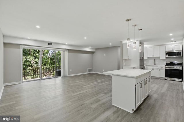 2310 Ewing Ave #203, Suitland