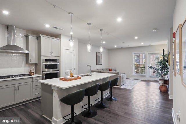 106 Saint Ives Pl #104, Oxon Hill