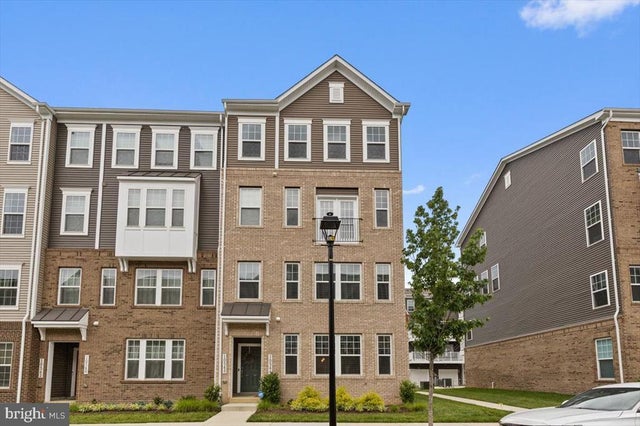 10544 Sally Ride Ln, Lanham