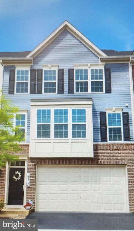 10144 Dorsey Ln, Lanham