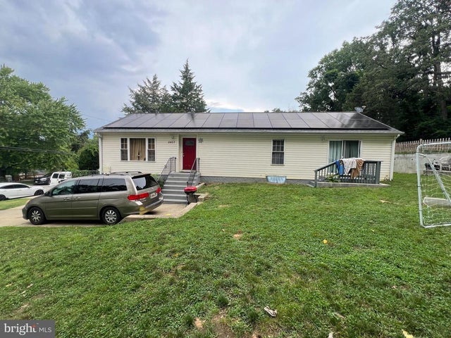 6407 59th Ave, Riverdale