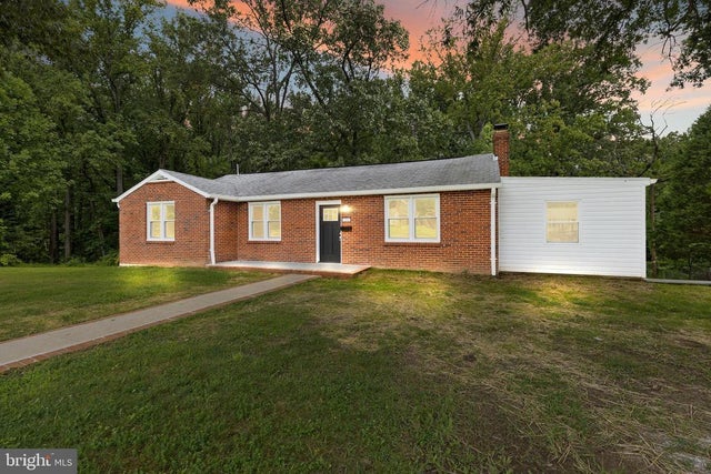 13602 Woodedge Dr, Bowie
