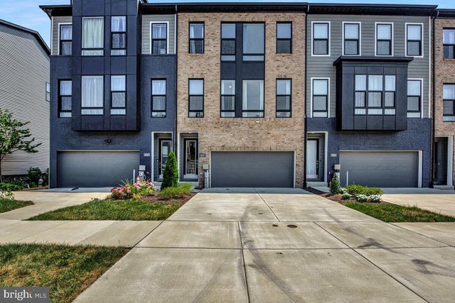 614 Glen Lake Dr, Bowie