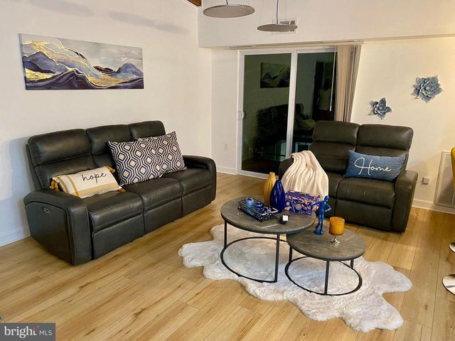 11354 Cherry Hill Rd #1x301, Beltsville