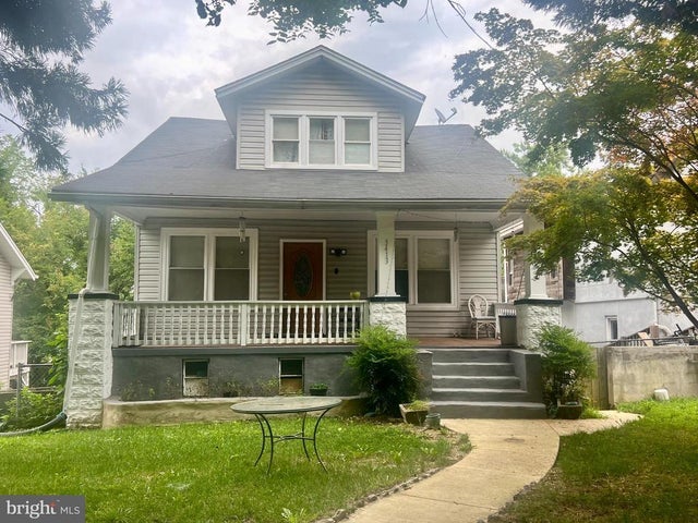 3413 Eastern Ave, Mount Rainier