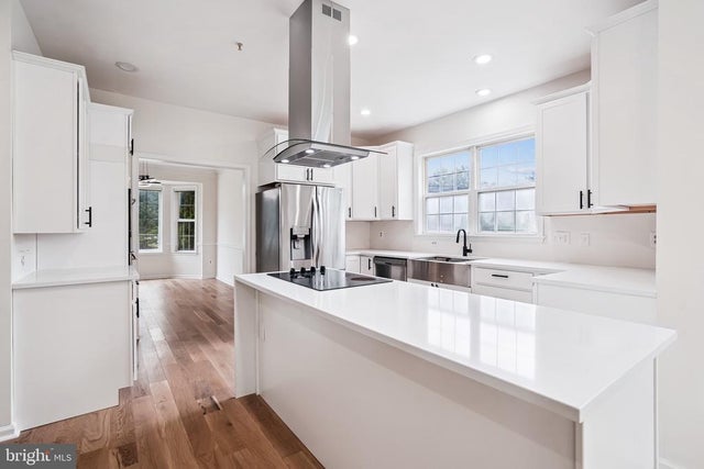 10004 Enford Ct, Lanham