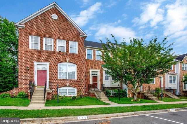 1609 Scotch Pine Dr, Bowie