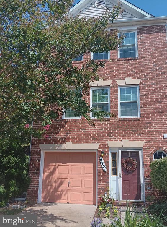 6751 Village Park Dr, Greenbelt