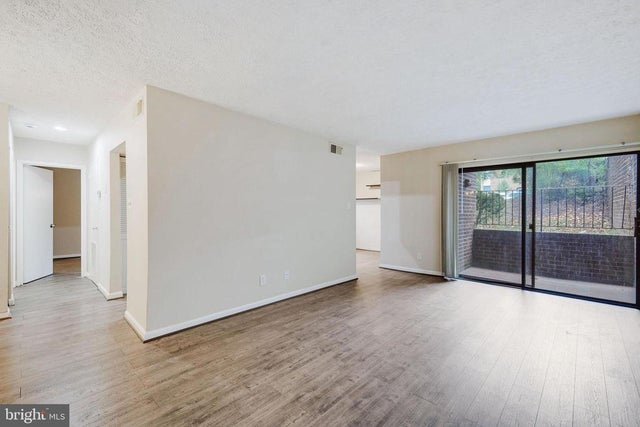 11240 Cherry Hill Rd #18, Beltsville