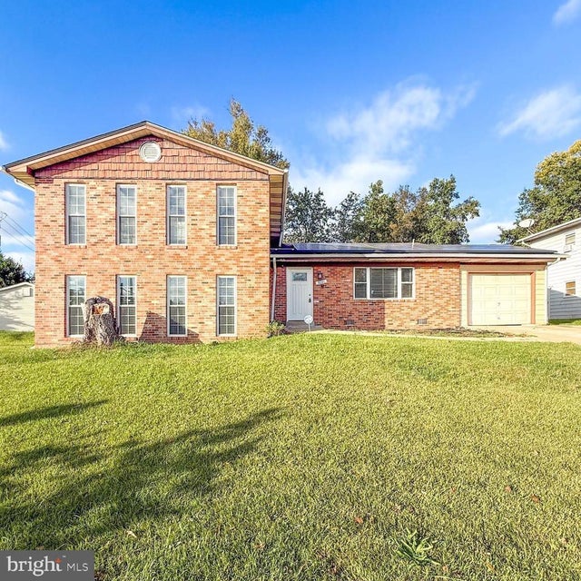 8221 Barrett Rd, Fort Washington