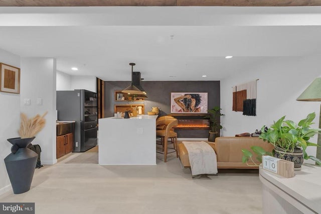 6714 Asset Dr, Hyattsville