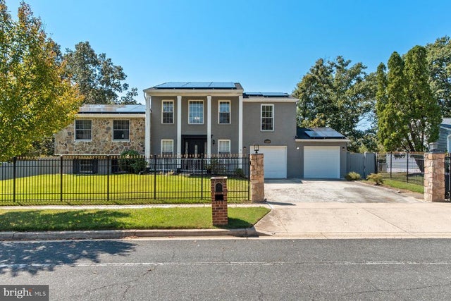 12111 Windbrook Dr, Clinton