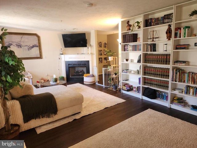 3710 Excalibur Ct #203, Bowie