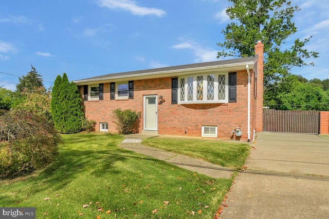 6704 Crafton Ln, Clinton