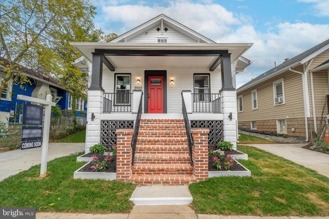 3903 Newton St, Brentwood