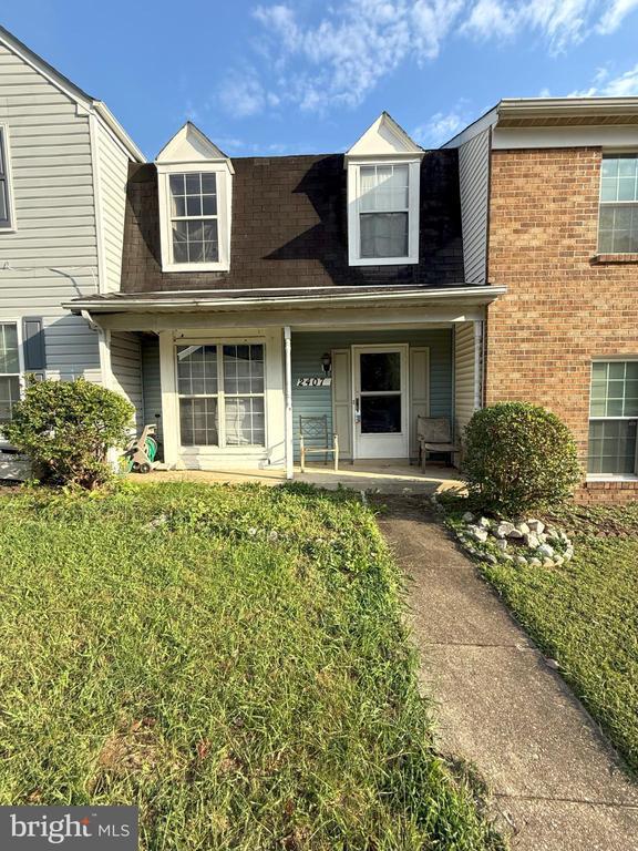 2407 E Rosecroft Village Cir, Oxon Hill