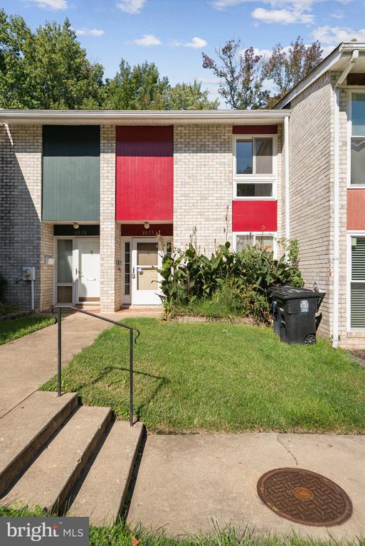 8675 Seasons Way #211c, Lanham