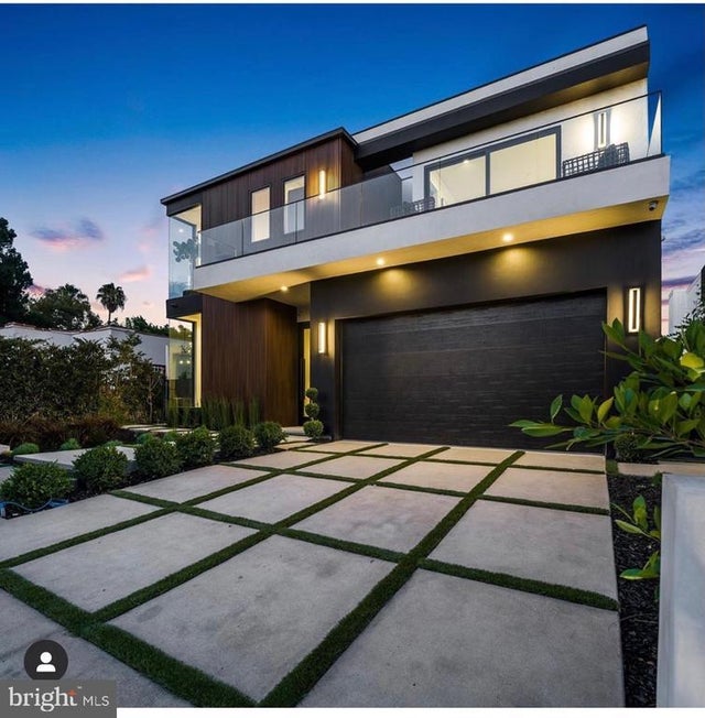 16309 Ayrwood Ln, Bowie