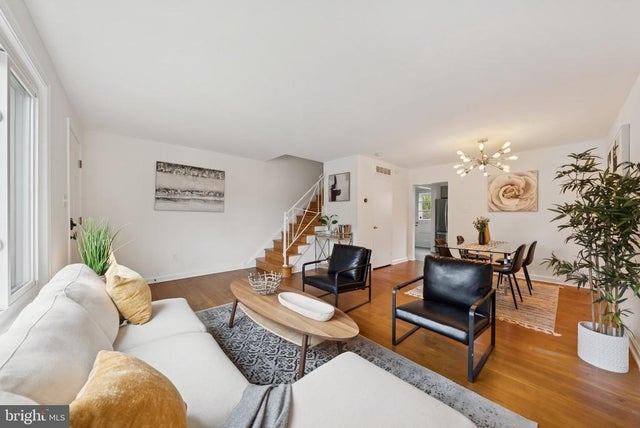 5821 36th Ave, Hyattsville