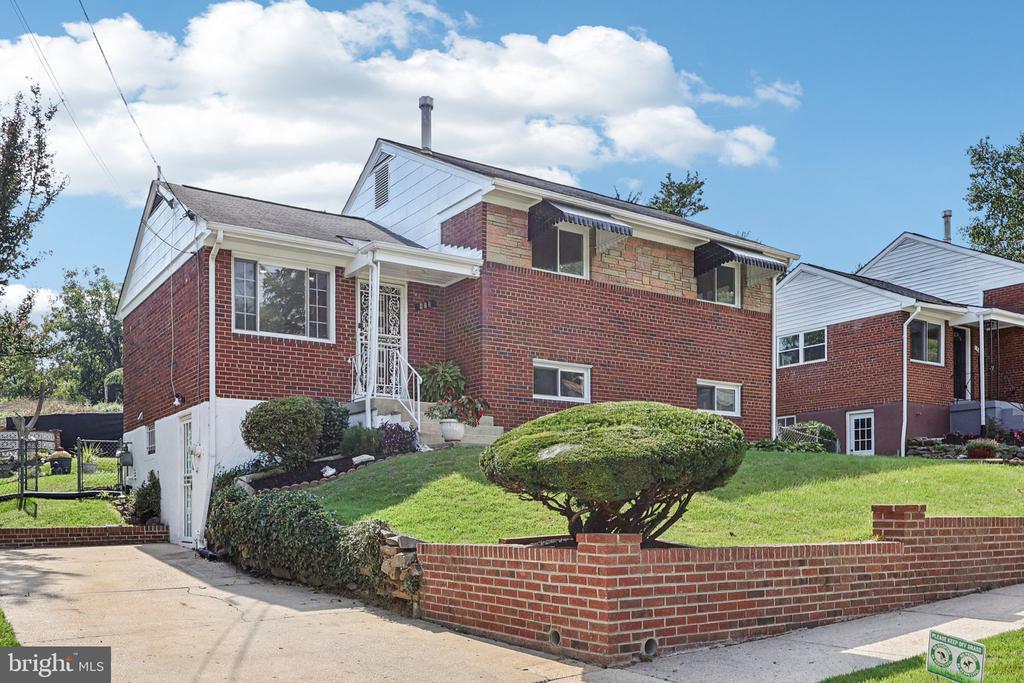 423 Saint Margarets Dr, CAPITOL HEIGHTS