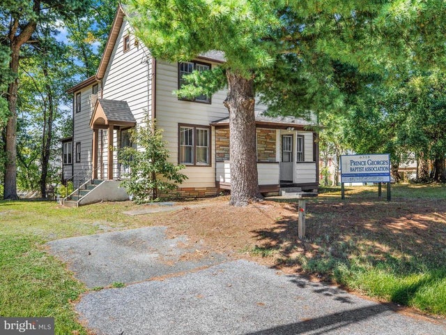 6318 Princess Garden, Lanham