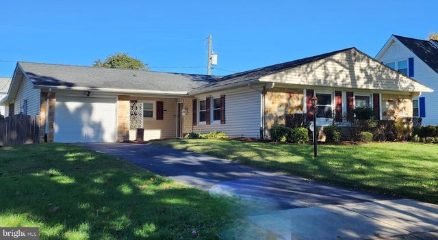 12408 Kemmerton Ln, Bowie