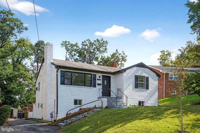 107 Onondaga Dr, Oxon Hill