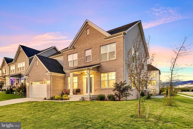 428 Meadow Creek Dr, Bowie