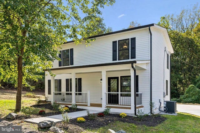 901 Old Walnut St, Capitol Heights