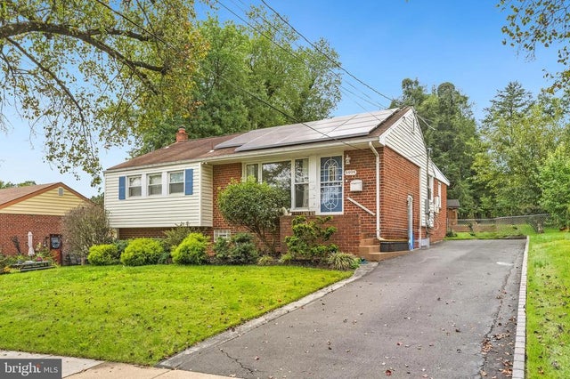 6404 Fairborn Ter, New Carrollton